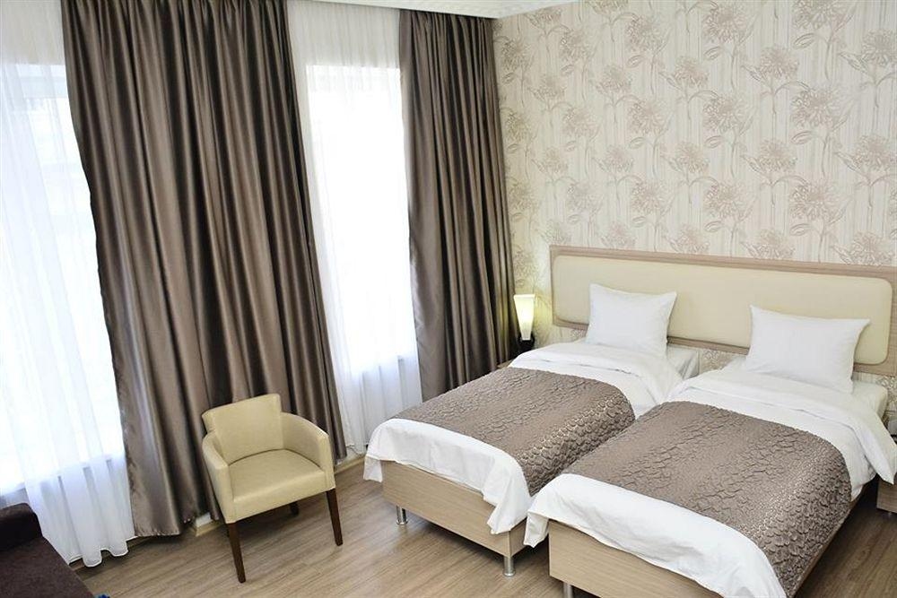 Rustaveli Palace0