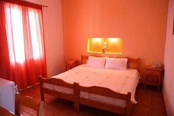 Kavos Hotel3