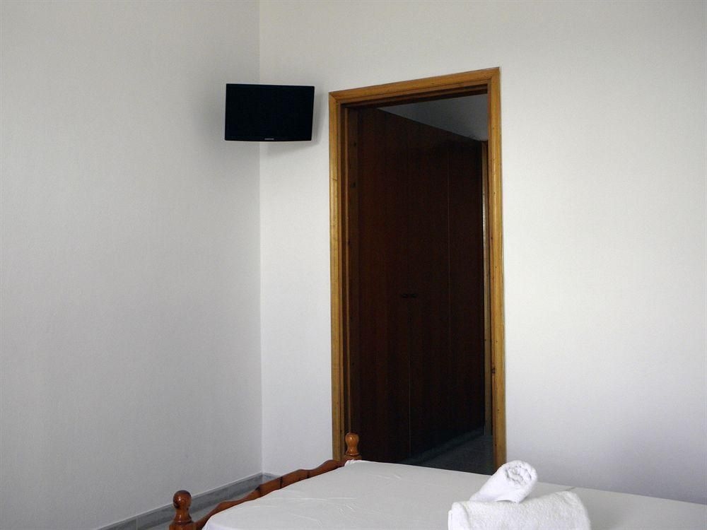 Summer Breeze Hotel2