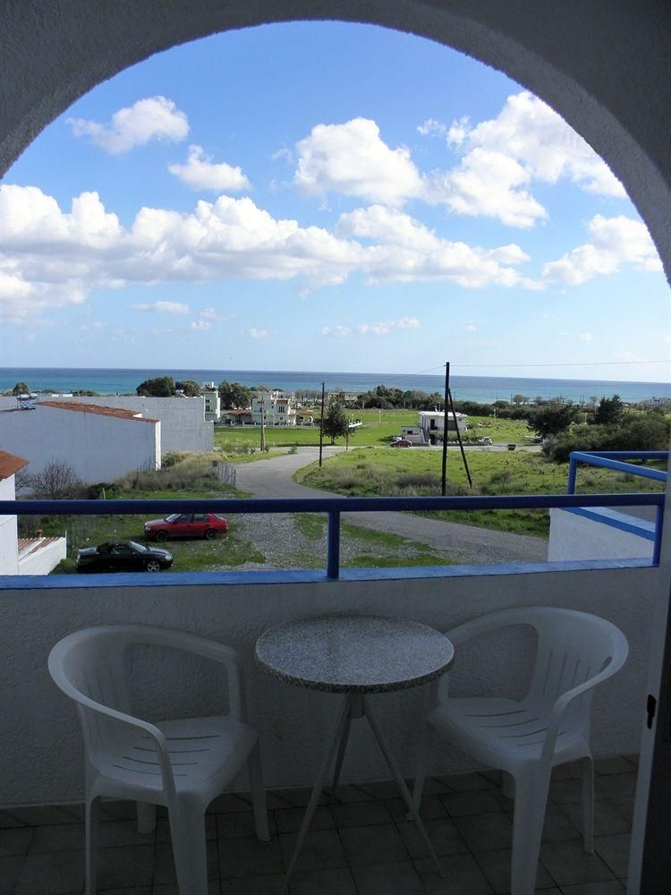 Summer Breeze Hotel1