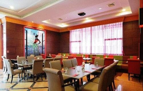 Karnmanee Palace Hotel4