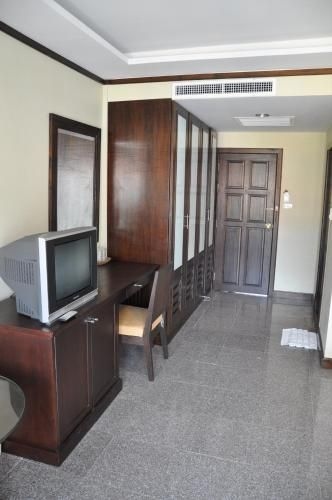 Karon Bay Inn3