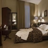 Opera Hotel0