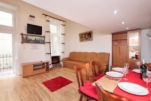 Grand Boulevard Apartments0