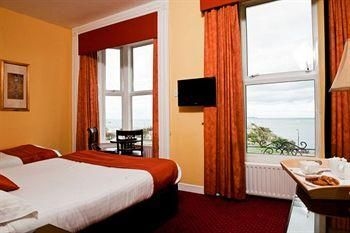 Kingston Hotel4