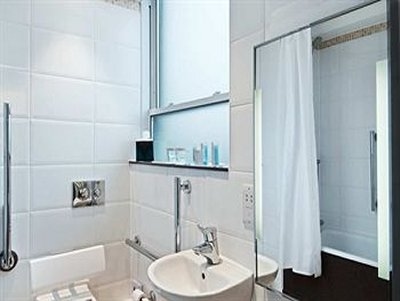 Hilton Bath City Hotel4
