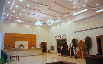 Hotel Mark's Grandeur4