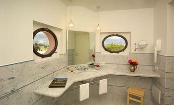 Villa Zuccari Montefalco4