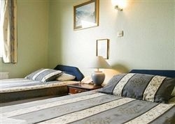 Dreadnought Hotel4