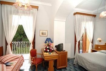 Hotel La Bussola3