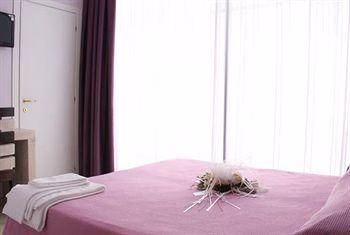 Central Hotel0