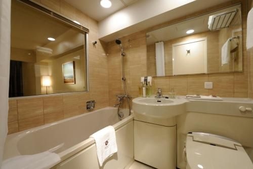 โรปปงกิ โฮเต็ล เอส (Roppongi Hotel S)4
