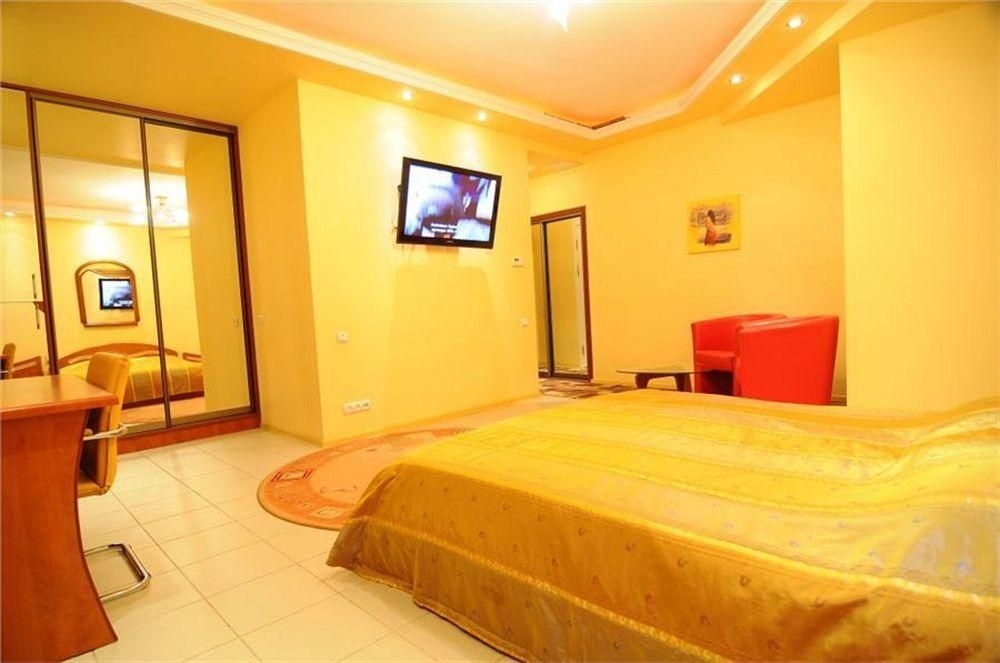 Prestige Hotel1