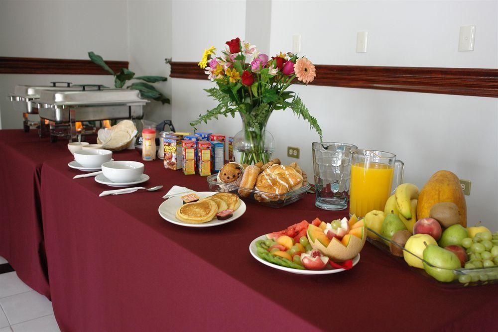 Hotel Fiesta Versalles3