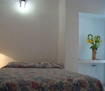 Hotel Concierge Inn Santa Cecilia2