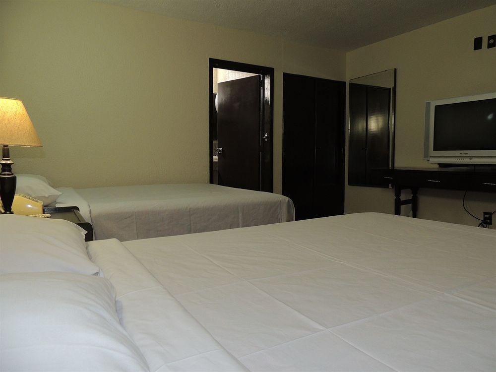 Hotel Lizbeth0