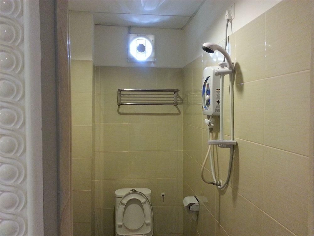 Easy Hotel3
