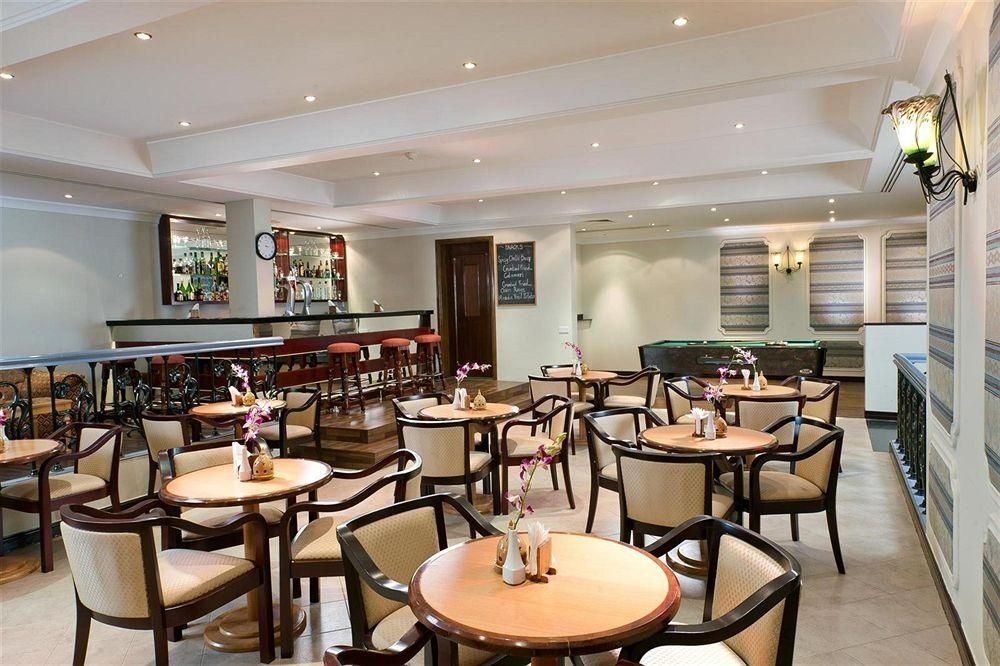 Al Falaj Hotel3