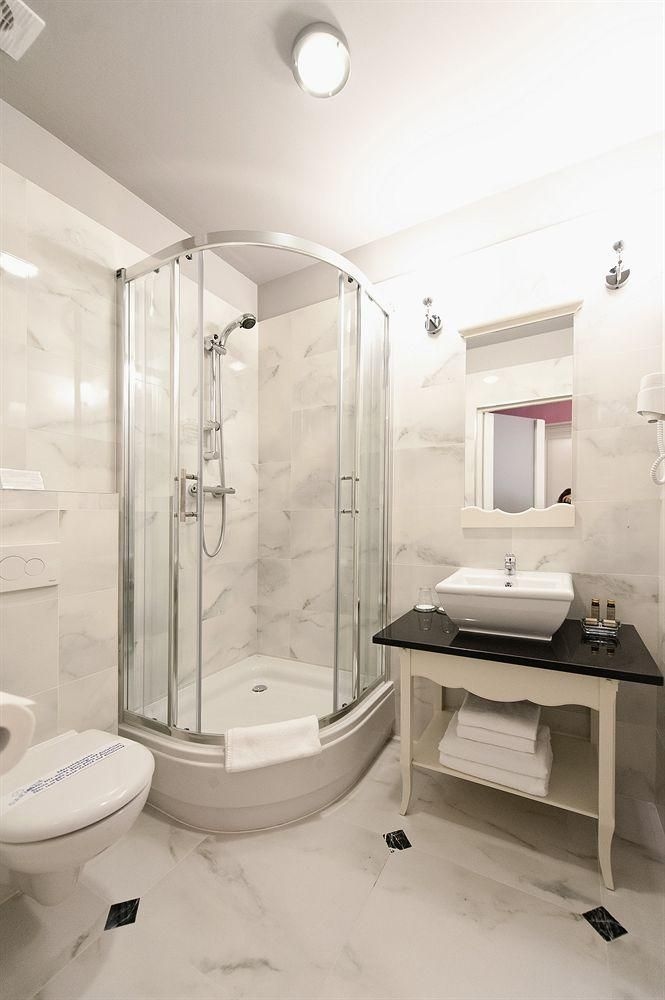 Schanel Residence3