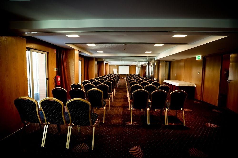 Hotel Premium Setubal0
