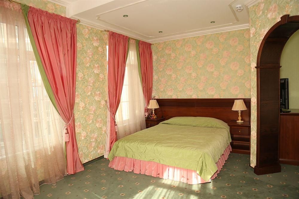 Bounty Hotel4