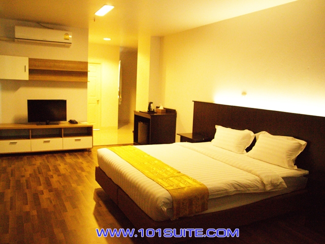 101 ฮอลิเดย์ สวีท (101 Holiday Suite)3