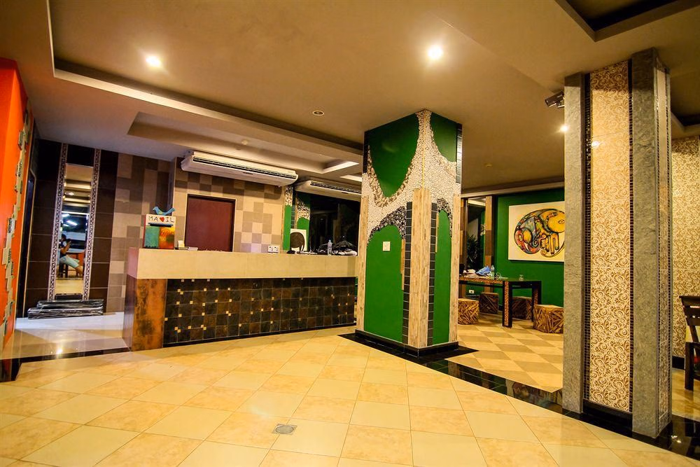 โรงเเรม ป่าตอง แกลเลอรี่ (Patong Gallery Hotel)0
