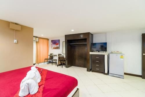 โรงแรมริช รีสอร์ต บีชไซด์ (Rich Resort Beachside Hotel)2