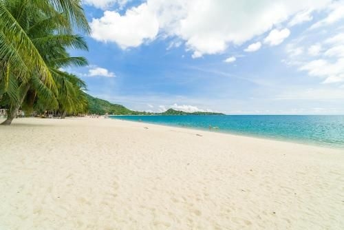 โรงแรมริช รีสอร์ต บีชไซด์ (Rich Resort Beachside Hotel)0