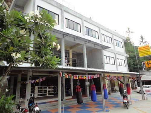 ภูผา แมนชั่น (Pupha Mansion)4