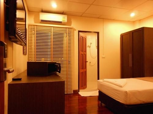 โรงแรมลอดจ์ 61 (Lodge 61 Hotel)1
