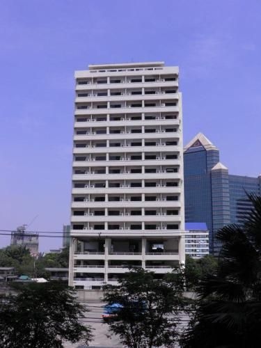 พูลโชค แมนชั่น (Poonchock Mansion)1