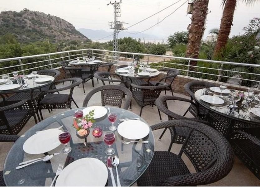 Zeus Kumlubuk Hotel2