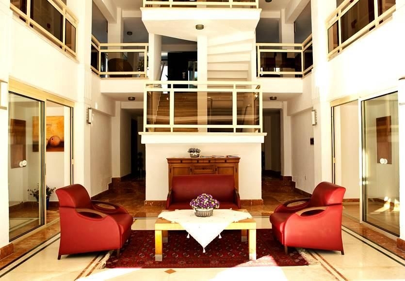 Villa Adora Beach2