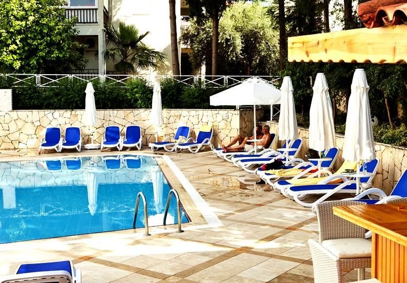 Villa Adora Beach3