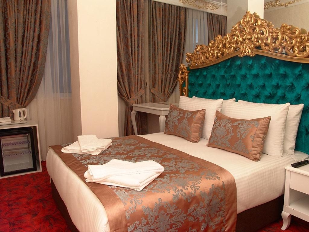 White Monarch Hotel1