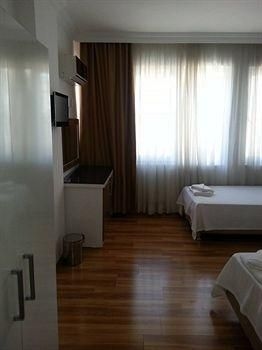 Lara Atalla Hotel2