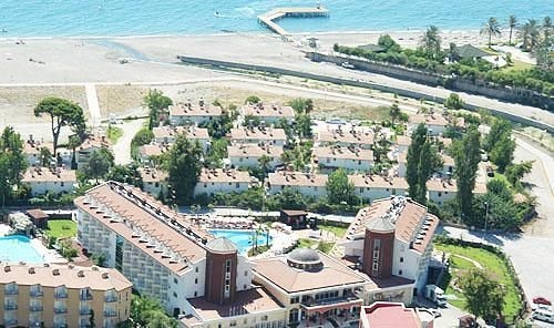 Larissa Sultan'S Beach1