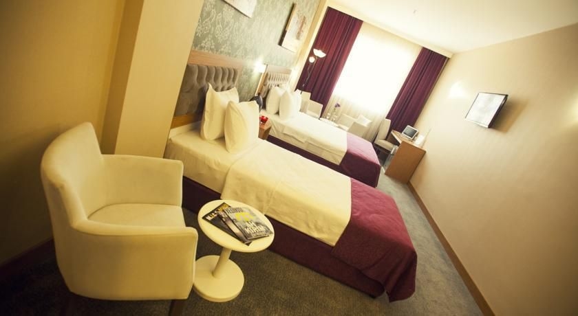 Helikon Business Hotel4