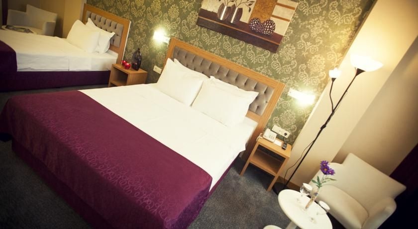 Helikon Business Hotel2