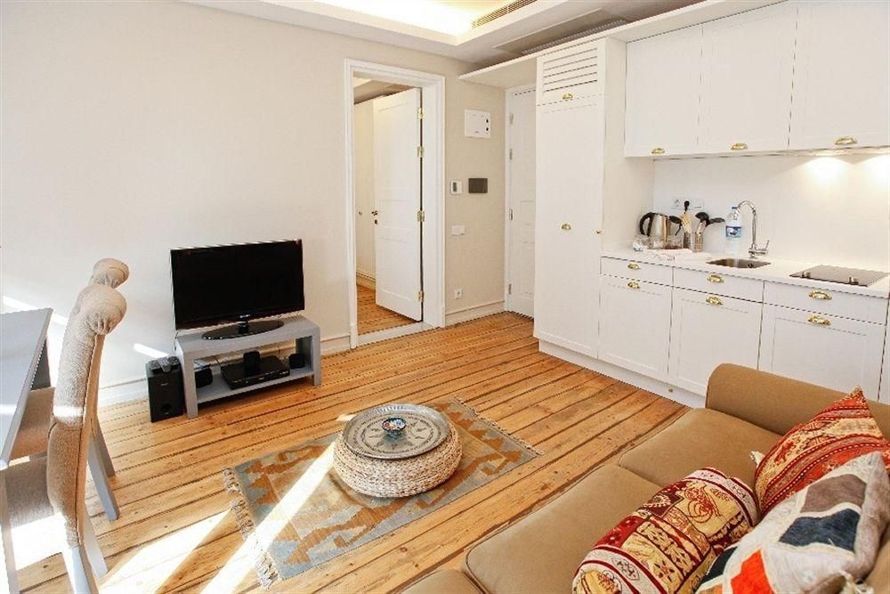Galata Tower VIP Apartment Suites1