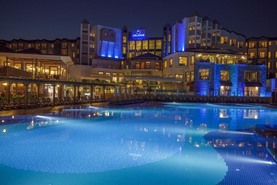 Arcanus Side Resort1