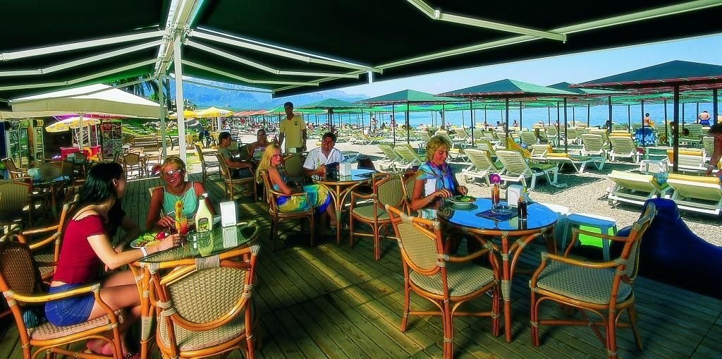 Dragos Beach Hotel2