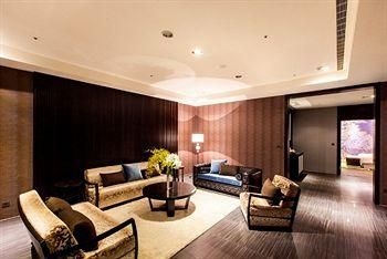 Mirage Hotel2