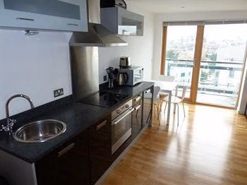Gateway Apartments3
