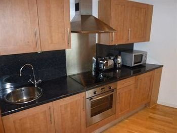Gateway Apartments0