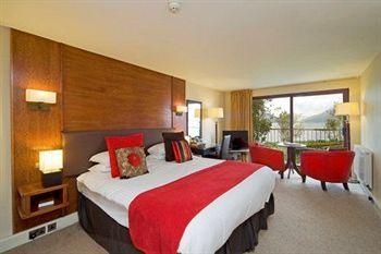 The Holly Tree Hotel4