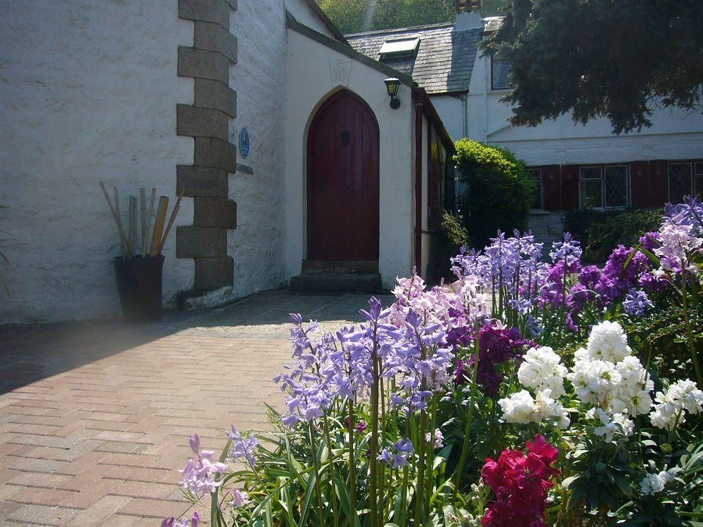 Undercliff Guest House1
