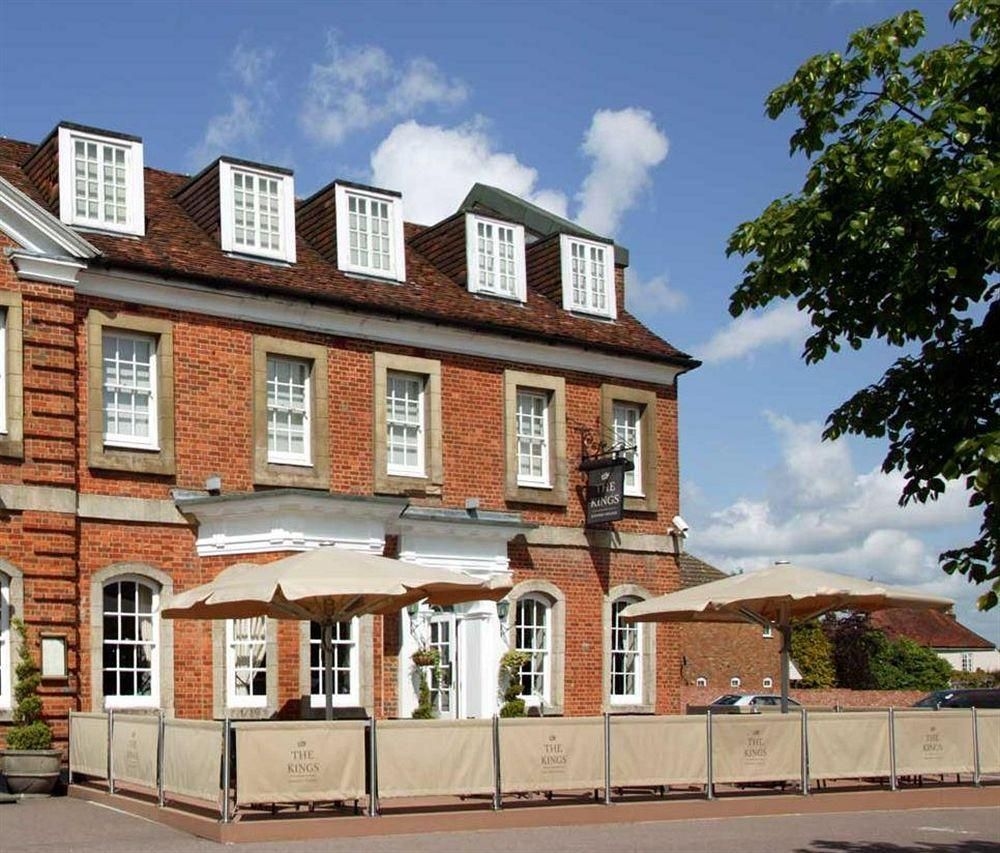 KINGS HOTEL3
