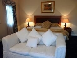 Stanton Manor1